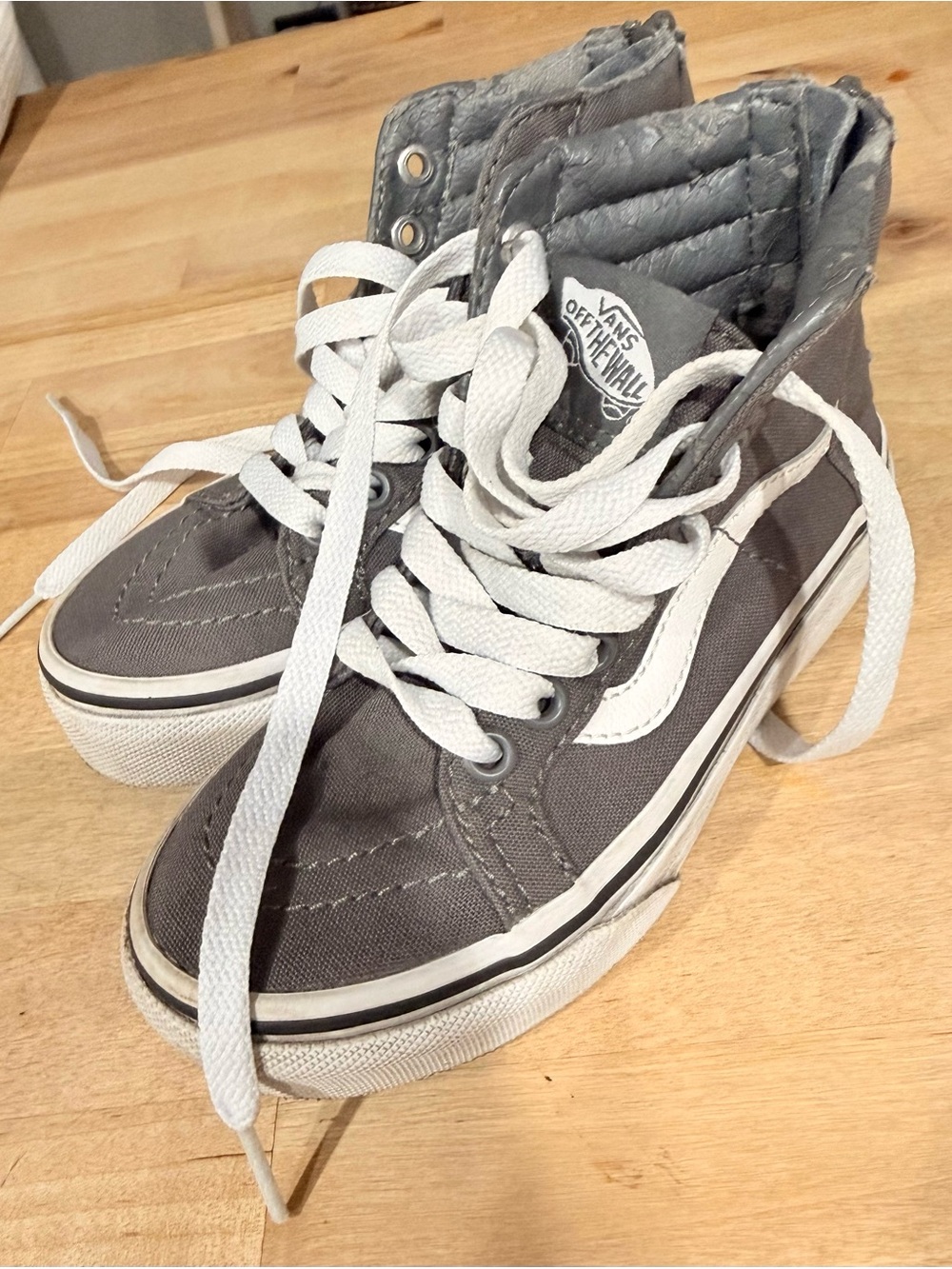 Vans Kids 11c Gray and White High-Top Sneakers